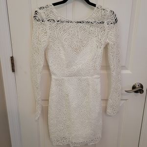 StyleStalker White Long-Sleeve Dress